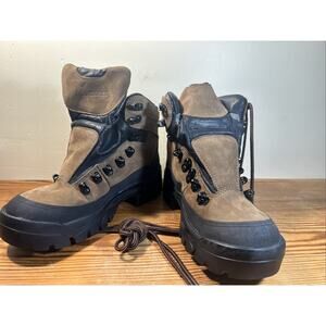 WELLCO MILITARY TRAIL HIKING BOOTS, 87500-OO7, US 4.5 W